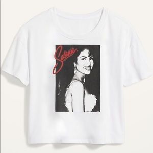 NWT! Old Navy~Selena Crewneck Short Sleeve Cropped T-Shirt in White. Size Medium